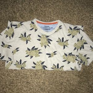 Men’s Alexander Julian t shirt